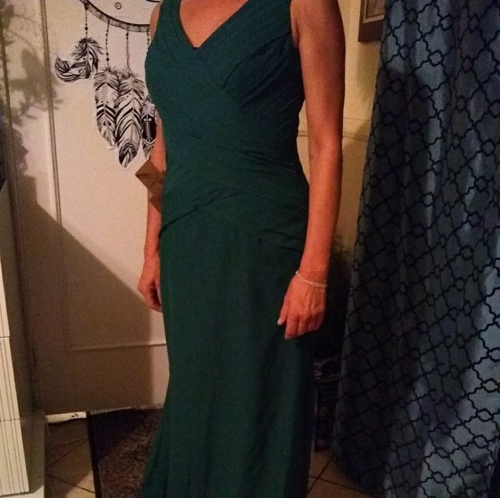 The perfect christmas party dress